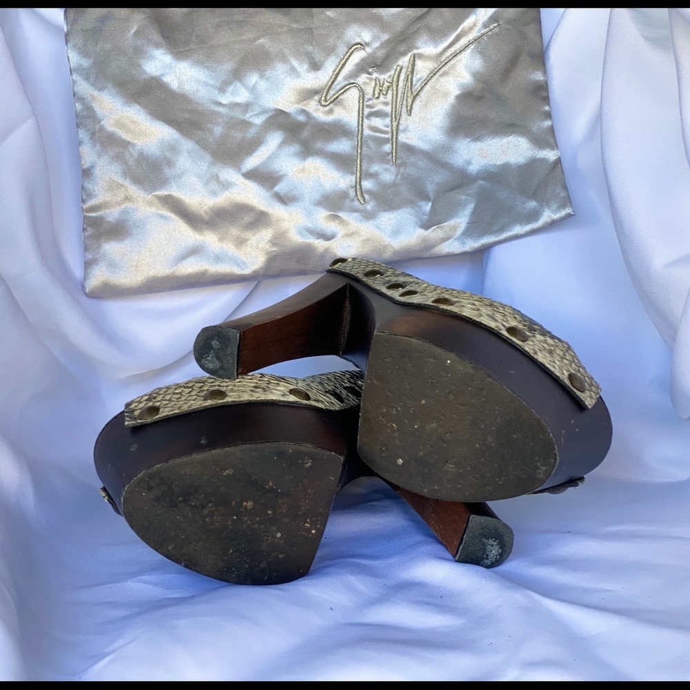 Mules - Picture 3 of 3
